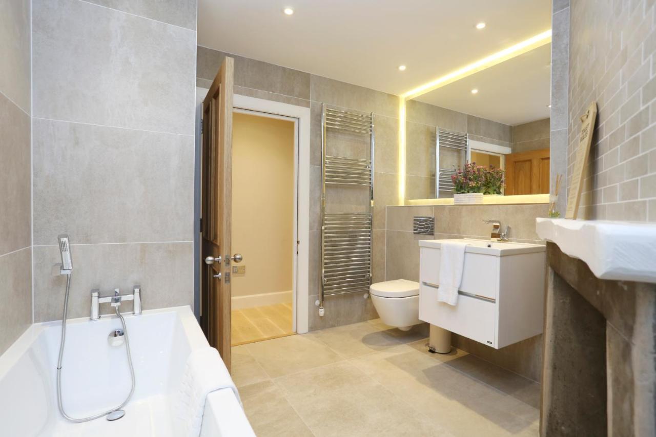Joivy Elegant Home At The Heart Of The Royal Mile Edimburgo Exterior foto